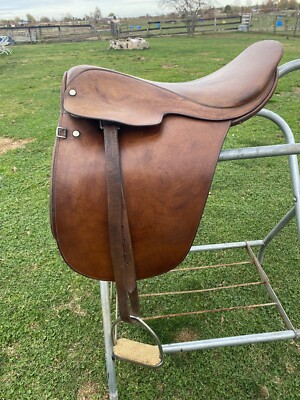 Used 18'' Whitman youth saddle seat Lane Fox cutback English saddle