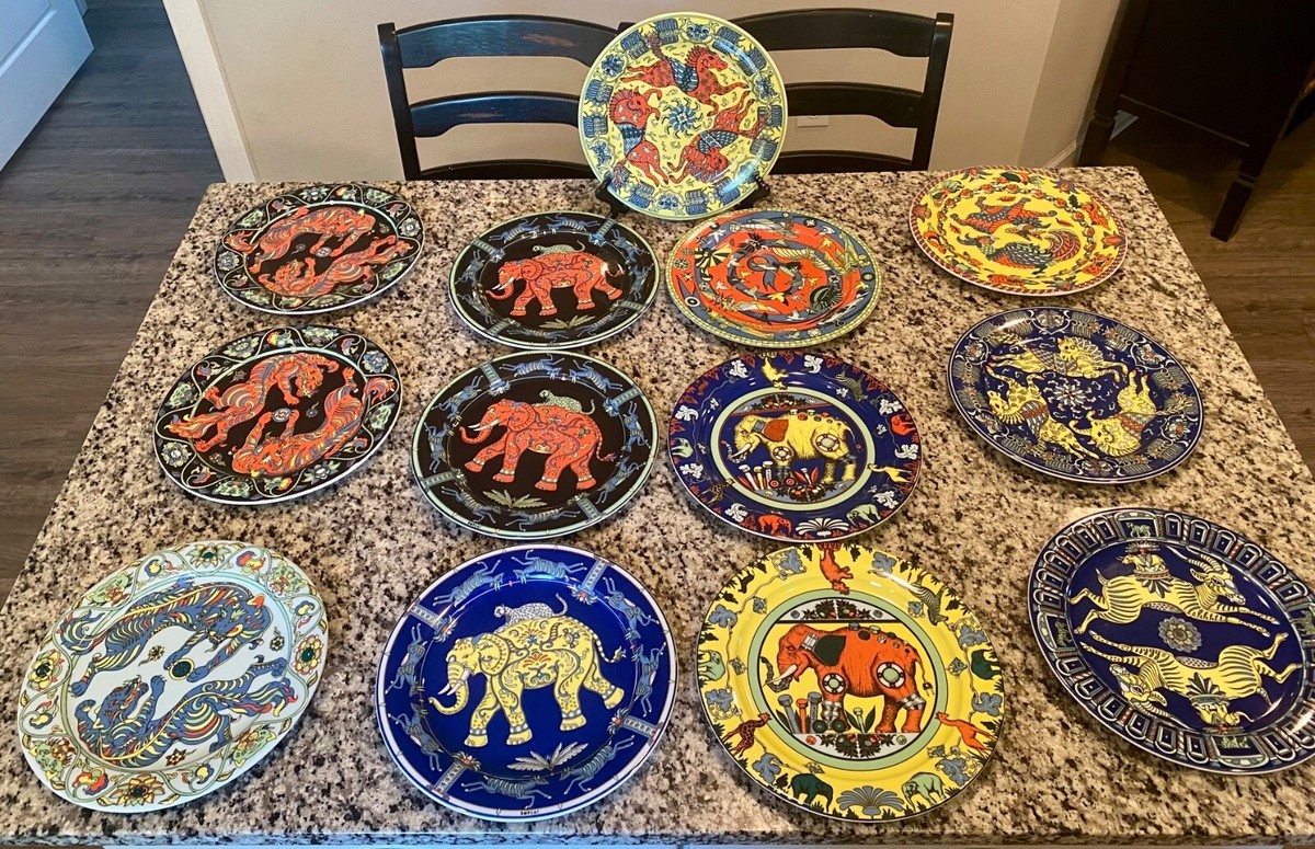 VTG BOPLA! Switzerland 10.75” Porcelain Dinner Plates, 10 Animal