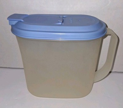 Tupperware Slimline Sheer 1 QT Pitcher 2189D-2 Country Blue Lid 2010B-1
