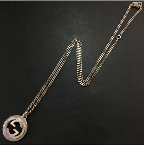 Collana con ciondolo Gucci ad incastro in argento 925 G 2AG4091