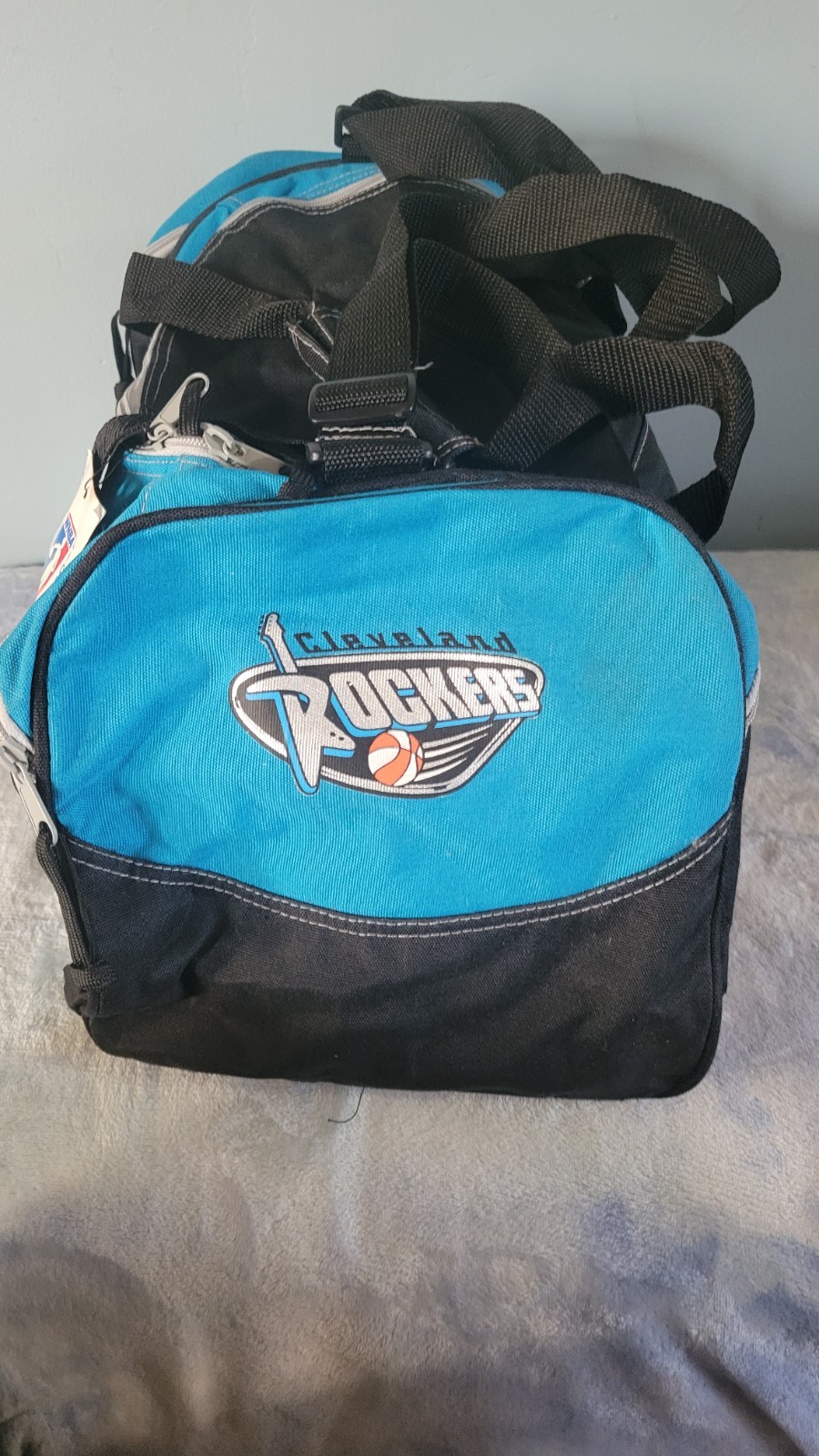 Vintage Cleveland Rockers WNBA Duffel Bag NOS Official Licensed Team Bag