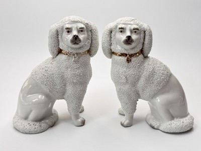 Paar Staffordshire Pudel, weiß   Kapitänshunde 15 cm, Steingut mit Porzellangrus