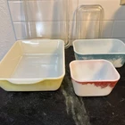 Vintage Pyrex FRIDGIES Primary Color  Set of 3 Red Blue Yellow W/ 2 LIDS