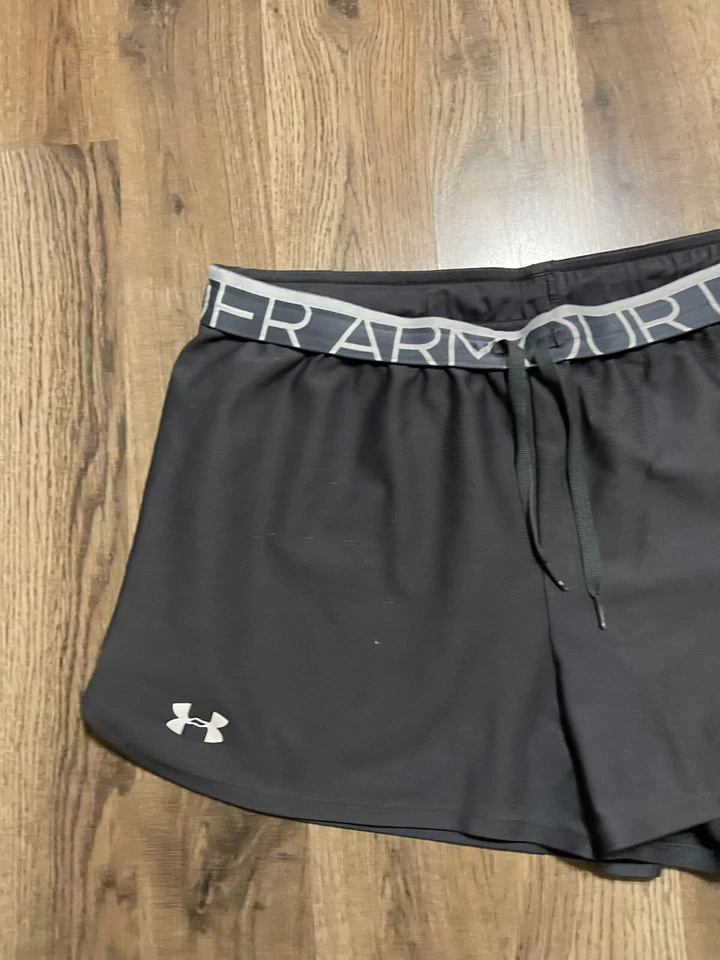 Under armour Shorts, Women's Size Large, Black, Loose, Tie Waist, Athletic - Image 4 of 4