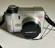 Olympus CAMEDIA C-740 Ultra Zoom 3.2MP Digital Camera - Silver -  Case - Tested