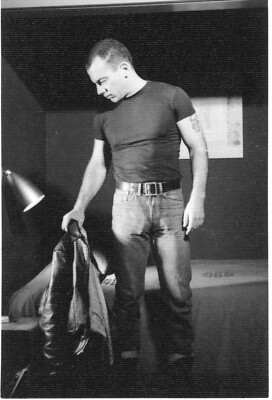 Vtg BEEFCAKE / BODYBUILDING Gay Interest Nude Big Ed Undressing Photo