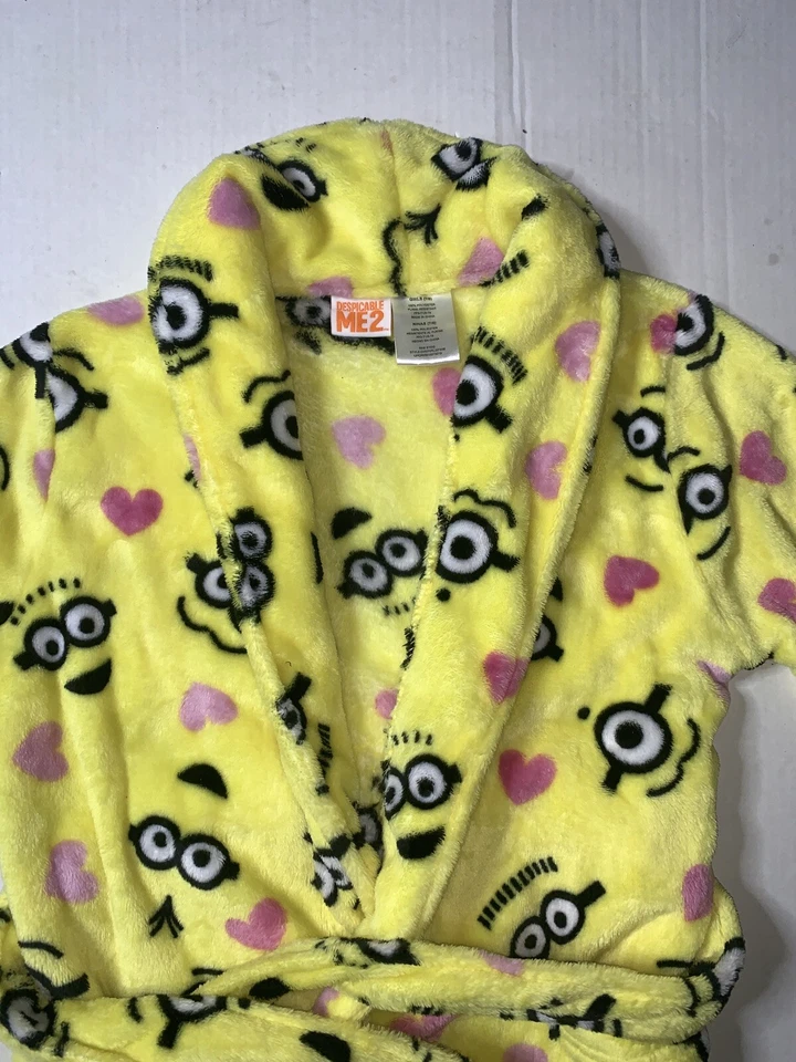 Usado - Albornoz Despicable Me 2 Minions Niñas (Talla 7-8) Foto 3 de 4