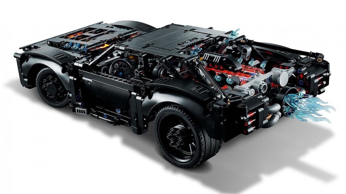 LEGO Technic THE BATMAN - BATMOBILE 42127