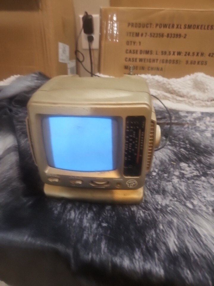 Vintage Portable TV Black and White AM/FM Radio | eBay