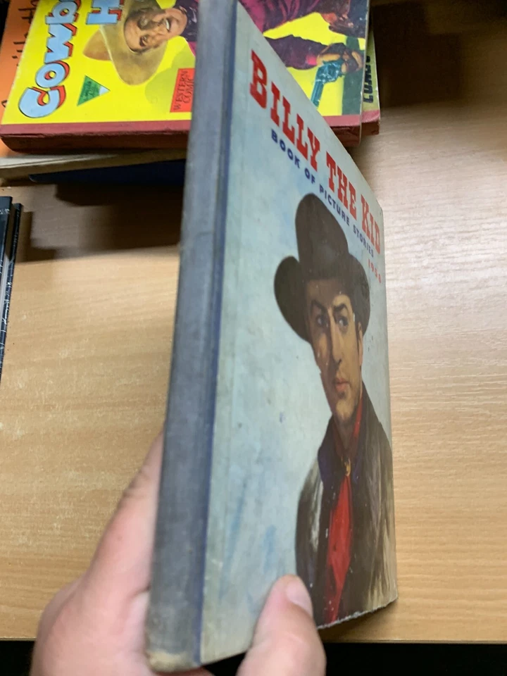 1958 "BILLY THE KID ANNUAL 1958" COWBOY FICTION ILLUSTRATED HARDBACK BOOK (P4) - Image 2 of 4