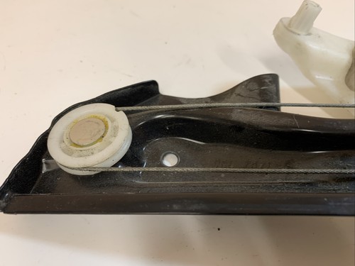 10-13 MERCEDES W212 E350 E550 REAR RIGHT SEDAN DOOR WINDOW REGULATOR OEM - Picture 4 of 5