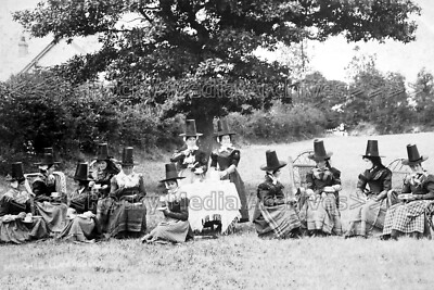 Nbb-95 Ladies At Tea Party, Merched Llandissilio, Pembrokeshire C1905. Foto