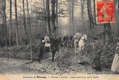 BLANGY: hunting for running, in a laye of the forest