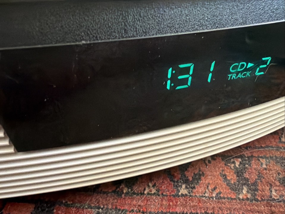 Bose Wave AWRC-1P Stereo CD Player Aux Radio with Remote - White Clean ...
