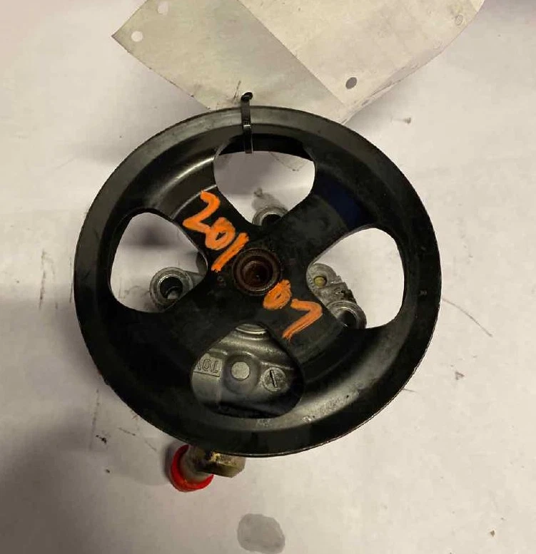 2001-2007 Toyota Sequoia Power Steering Pump Assembly - Image 2 of 4