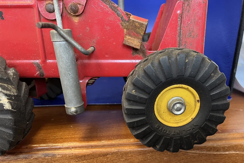 Red 1950s Nylint Pressed Steel Toy - Payloader - Image 2 of 4