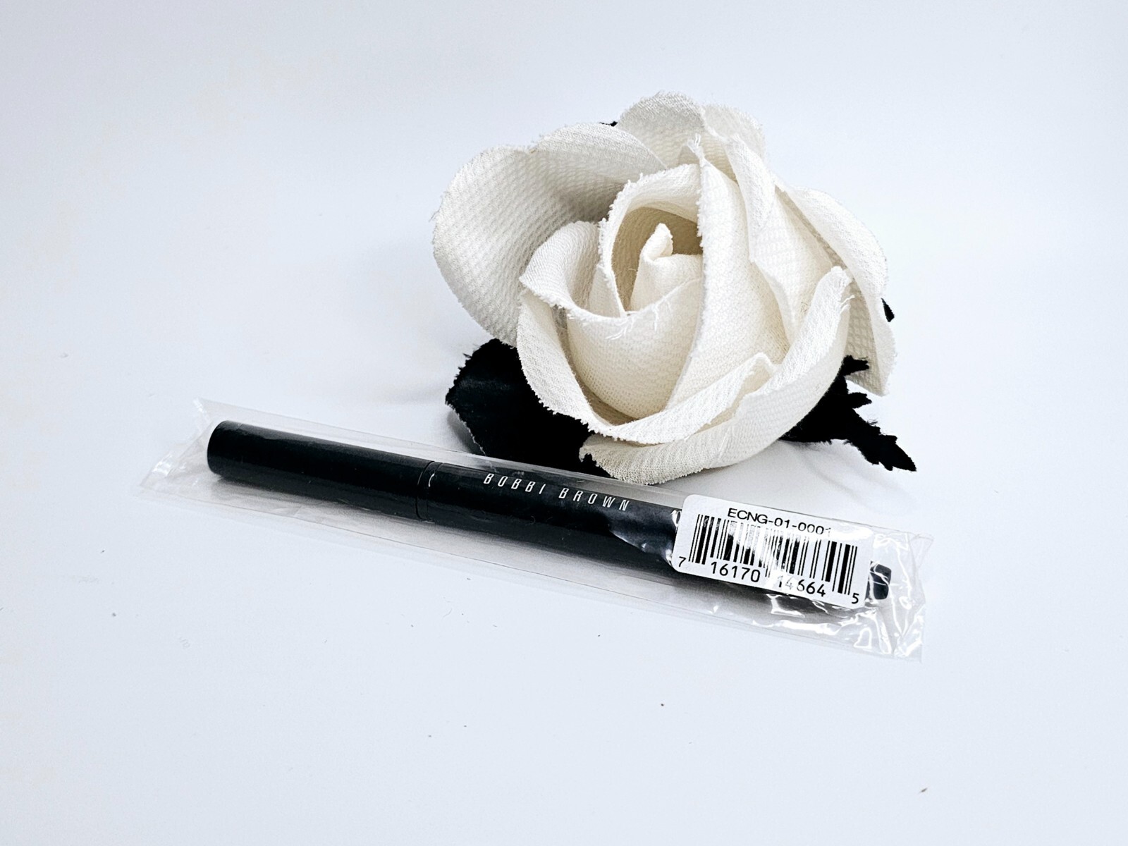 BOBBI BROWN Dual-Ended Cream Smudge & Ultra Fine Eyeliner Brush NEW SEALED