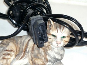 YDK YC-190  Anlasse Speed Controller Adjustor Fussanlasser Nähmaschine 3 polig