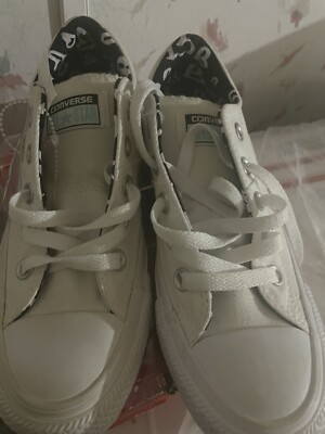 Size 5 - Converse CTAS Madison Low Top White