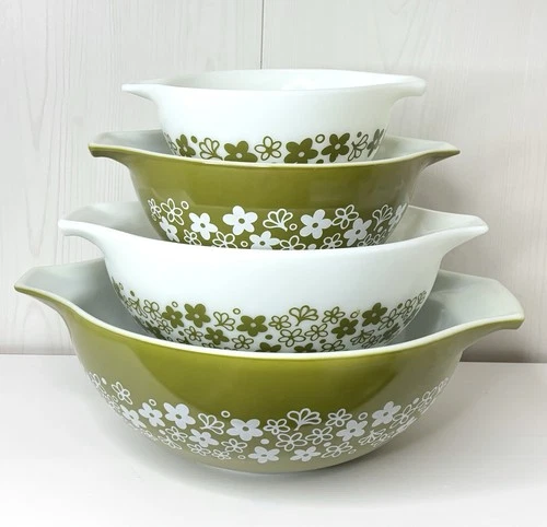 Pyrex Spring Blossom Green 4pc Mixing Bowl Set 440-1 Nesting Cinderella Daisy