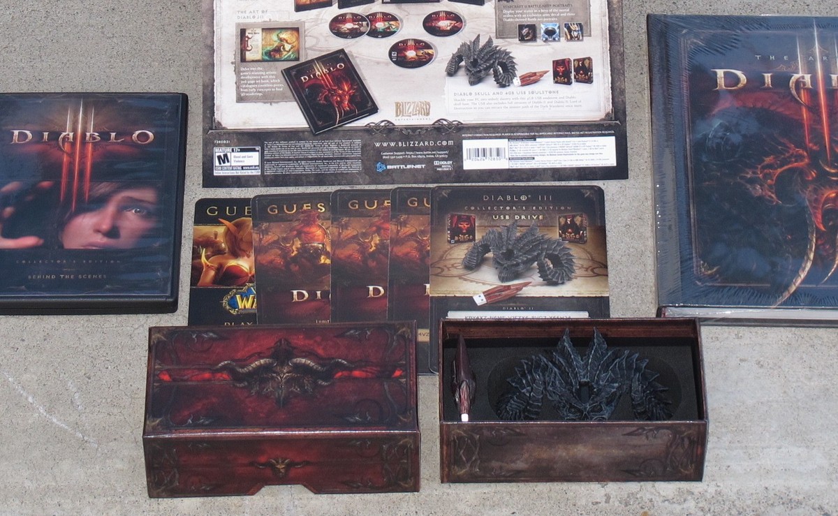 Diablo III 3 Collector's Edition w/ Diablo 2 USB (Book, DVD, Skull