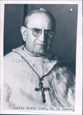 1958 Photo Press Carlos Maria Cardinal De La Torre Religious Man Robe Cross