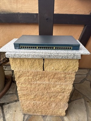 Cisco WS-C2950 24 Catalyst Switch | 24-Port Fast Ethernet | 10/100+1000 | TOP
