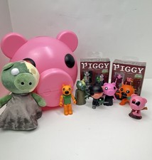 Paquete de mini figuras Roblox Piggy, peluche, estuche para alcancía y 2 juegos de construcción nuevos