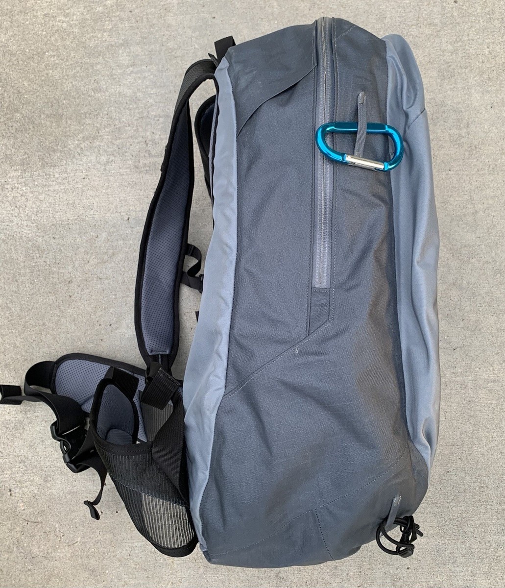 Arc'teryxアークテリクスVelaro35ベラロ35 Arc'Teryx Velaro 35 Waterproof Hiking Travel Backpack Gray