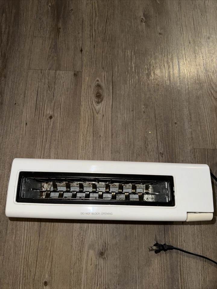 Torradeira Maxim Microchip ET-9 Wide Slot Funciona Ótimo Perfil Fino Joia Vintage - Imagem 2 de 4