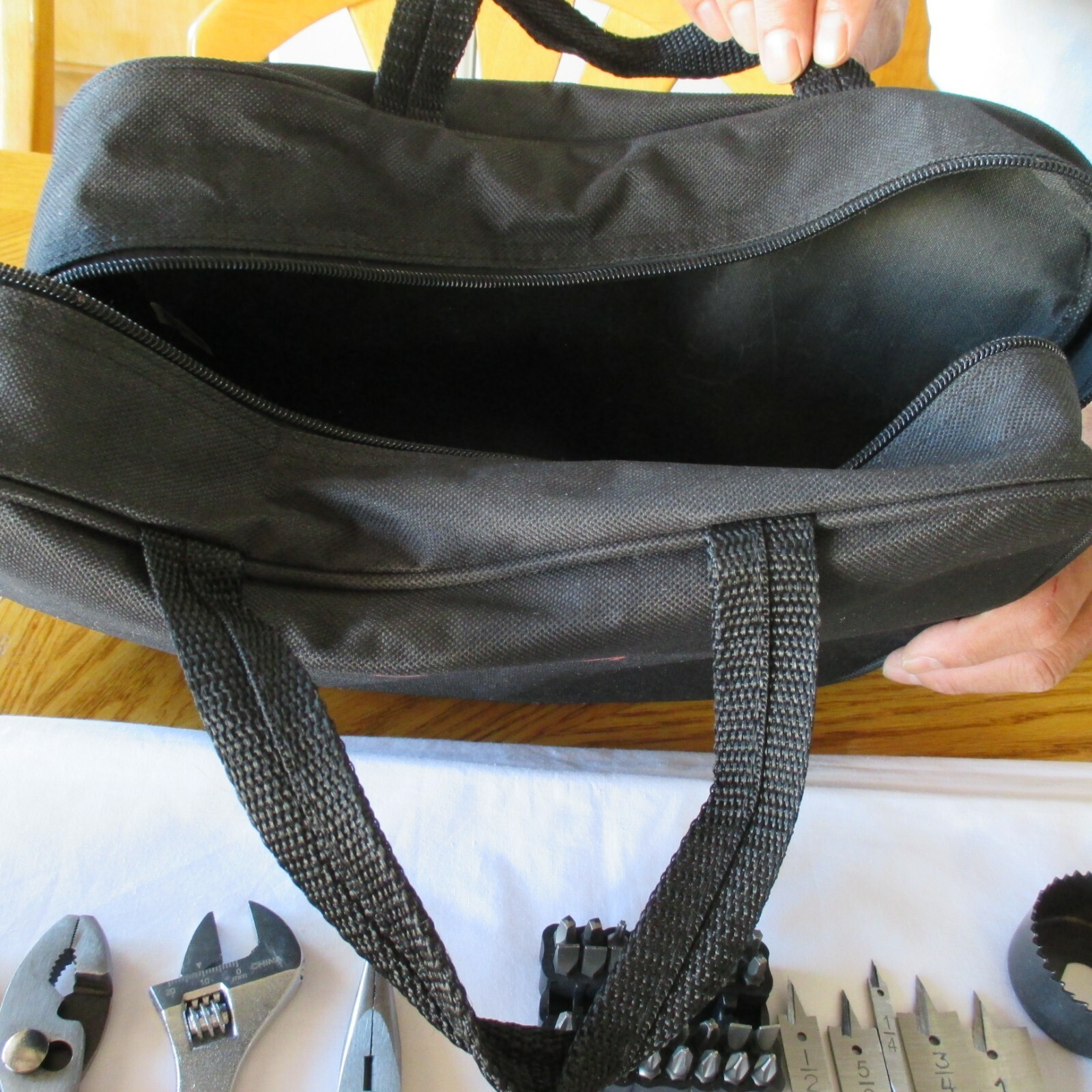 Picture 2 of 9
