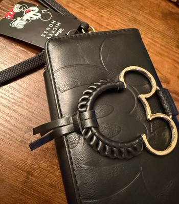 NWT Disney Mickey Mouse Bioworld Wristlet Wallet Black Faux Leather