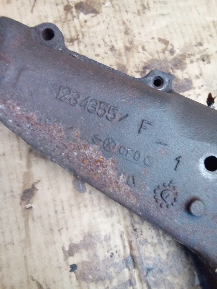 Buick Skylark 350 1971 colector de escape izquierdo V8 340 Riviera Electra Century Foto 2 de 4