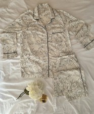 Garnet Hill Women  s Pajama Set Size M Ivory Floral Long Sleeve Sleepwear