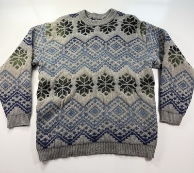 Vintage Snowflake Knit Sweater Large thick cozy blue Nordic winter pullover