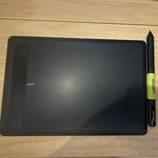 Wacom Bamboo Splash Pen Tablet CTL-471 Graphics Tablet with Pen