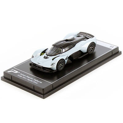 ASTON MARTIN Valkyrie - skyfall silver - Postercars 1:64