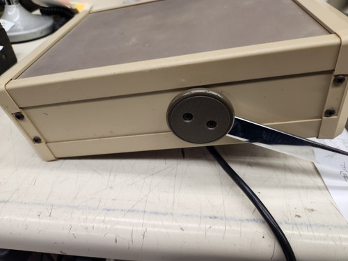 BK Precision Dynascan Corporation 1822 175 MHz Universal Counter - Picture 9 of 12