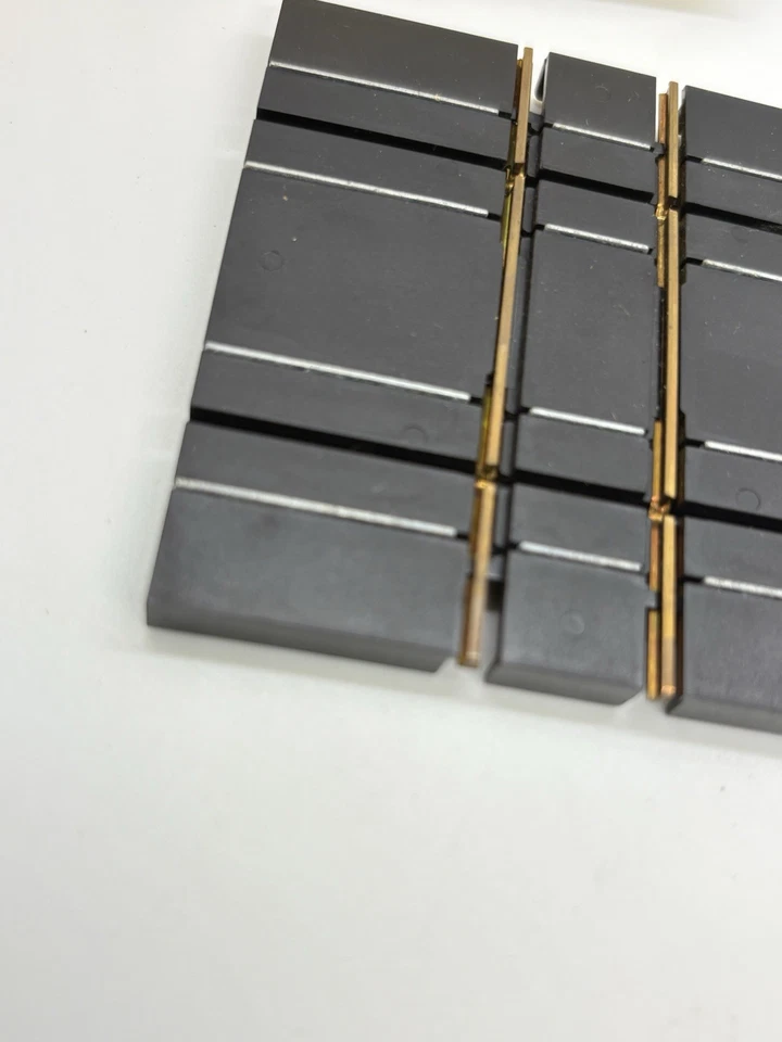 Atlas HO Scale Motoring 1243-298 90° Slot Car Train  Rail & Road Crossing Boxed - Image 4 of 4