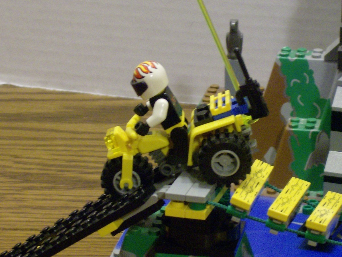 Lego 6584 City Town EXTREME TEAM CHALLENGE Complete w/Instructions