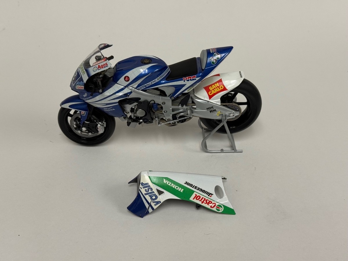 1/12 Minichamps Honda RC211V from 2007 Moto GP Marco Melandri 122