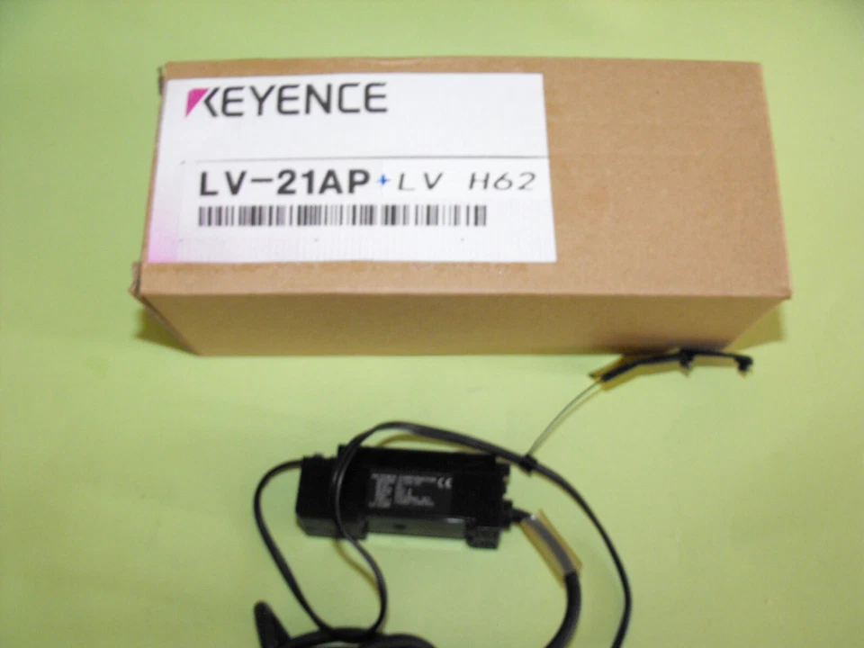 Keyence LV-21AP+LVH62.Digital Laser Sensor Amplifier.Laser Sensor.USED - Image 2 of 4