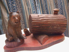 BOITE FORET NOIRE AVEC UN OURS largeur max 25cm hauteur max 13,2cm Bon Etat