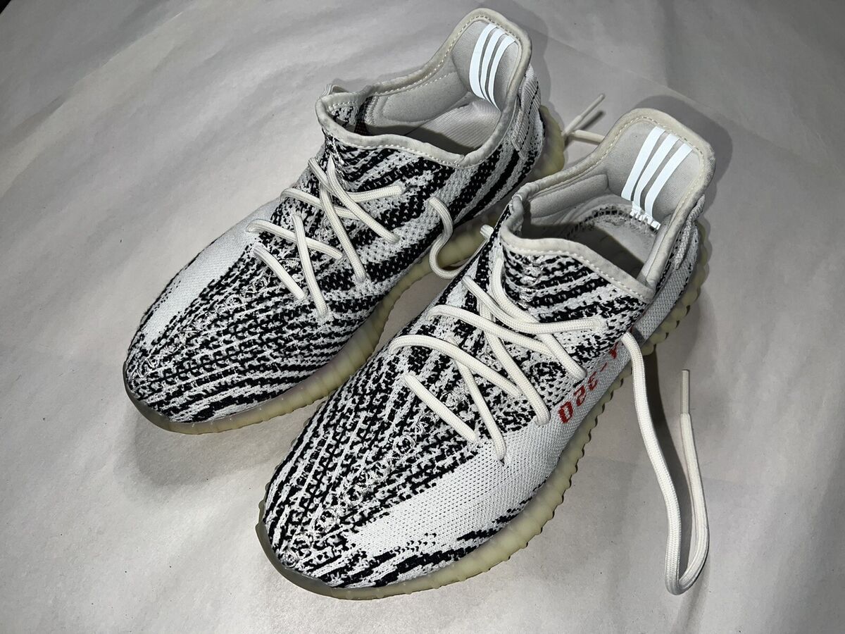 Yeezy x Adidas White/Black Knit Fabric Boost 350 V2 Zebra Yeezy x Adidas White/Black Knit Fabric Boost 350 V2 Zebra