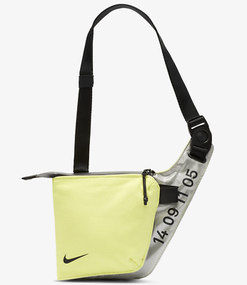 90's deuter Messenger Bag テック　NIKE 90's deuter Messenger Bag テック NIKE 90's deuter Messenger Bag