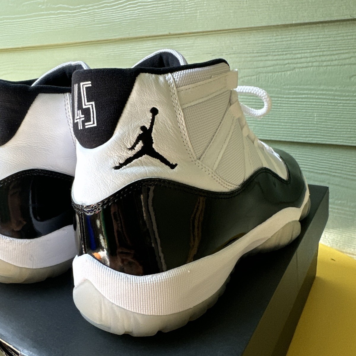 jordan 11 concord size 11 paten leather/White Black patent leather