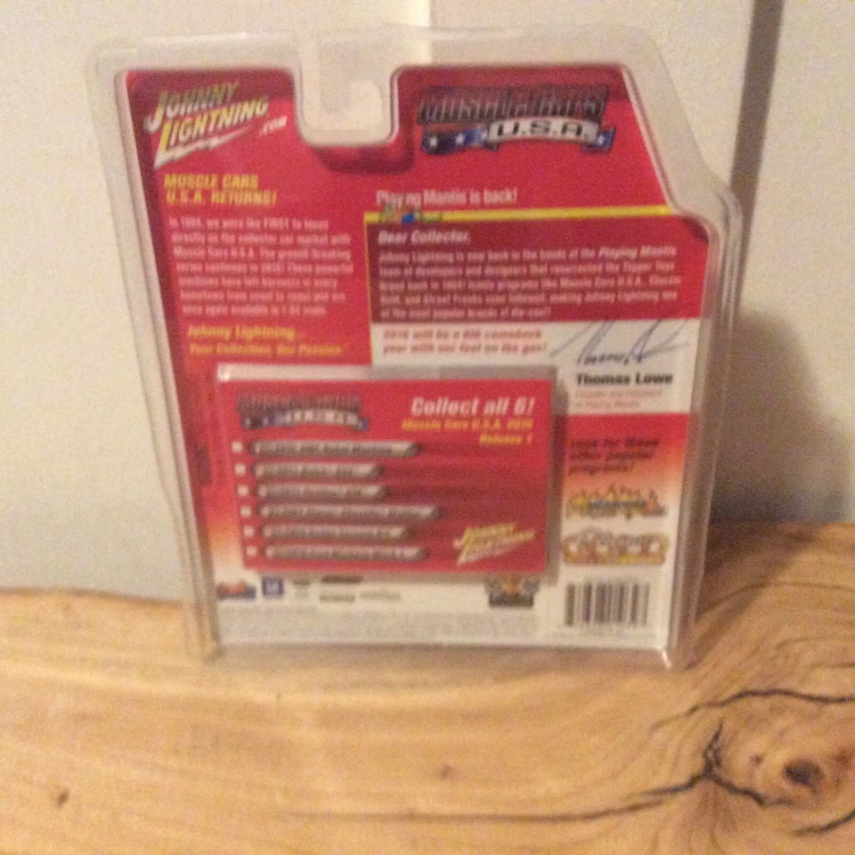 Johnny Lightning Muscle Cars U.S.A. 1966 CHEVY CHEVELLE MALIBU White Lightning - Image 3 of 4