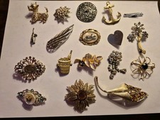 Job Lot Vintage Modern Brooches Sarah Coventry Jewelcraft Mother Flower BOAC Dog