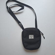 Borsa a tracolla Herschel - Nera - Cinghia regolabile - Ottime condizioni