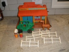 VINTAGE FISHER PRICE WESTERN TOWN 1982 PLAYSET WITH ACCESSORIES